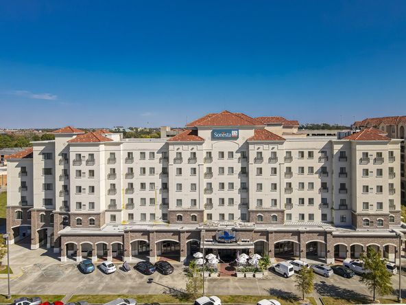 Staybridge Suites: 4001 Nicholson Dr, Baton Rouge, LA 70808